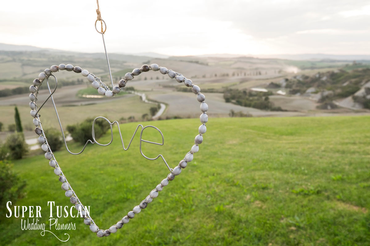14Stunning Bride for wedding in Val d'orcia Italy