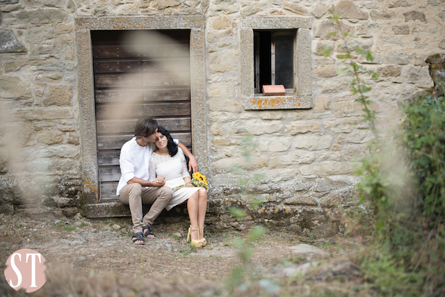 15Romantic engagement in Tuscany
