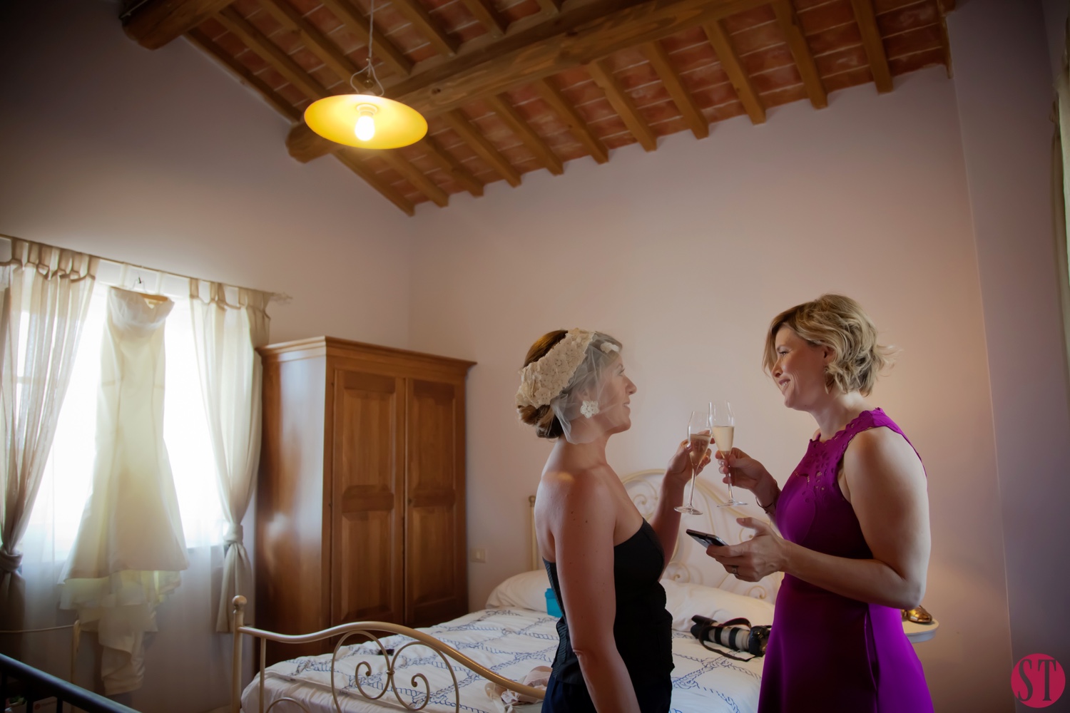 6-super-tuscan-wedding-planners-cortona